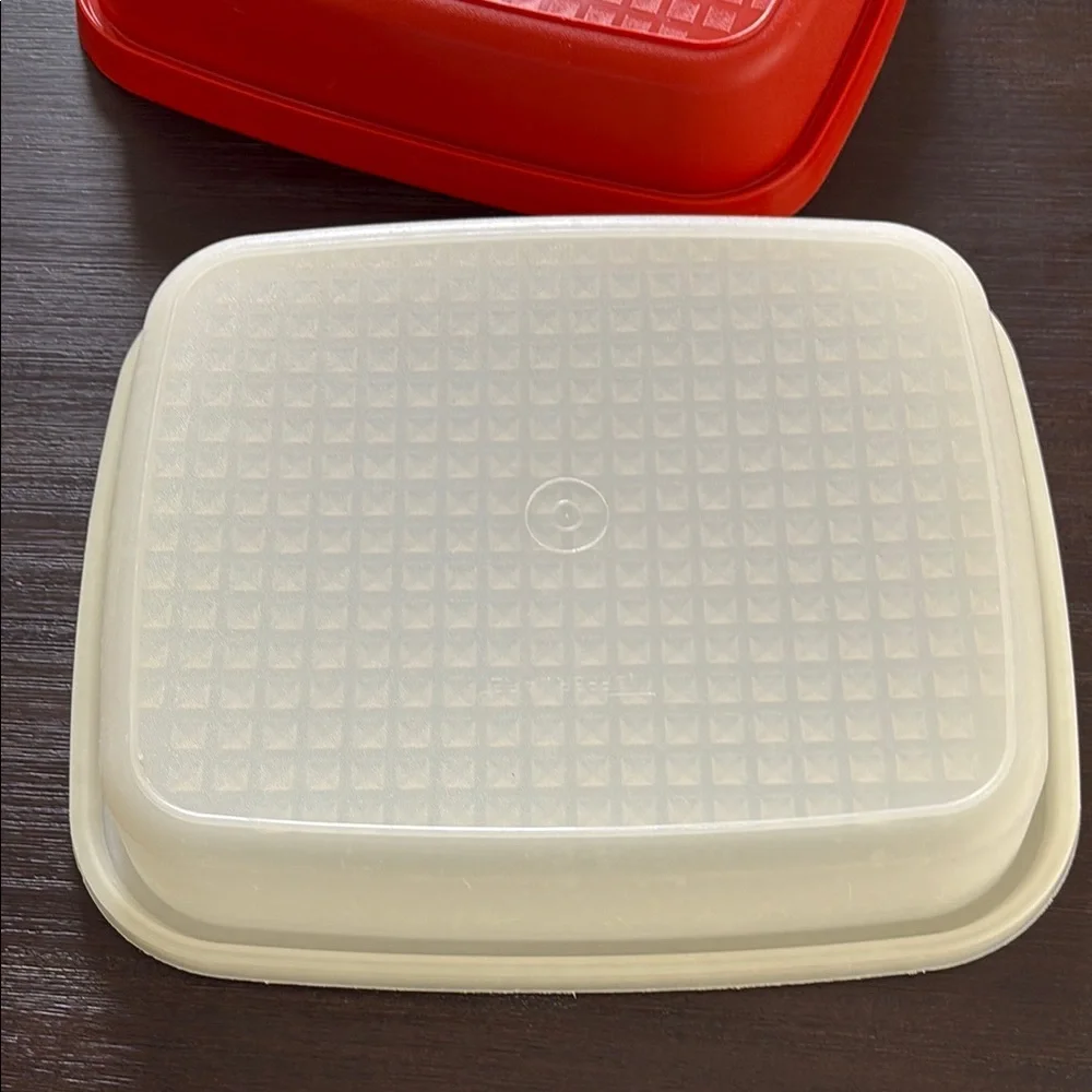 Vintage Tupperware Container - Picture 6 of 6